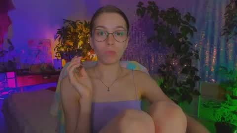 Martha online show from May 6, 8:03 pm