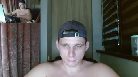 Poliglotjoe2 online show from April 26, 3:32 pm