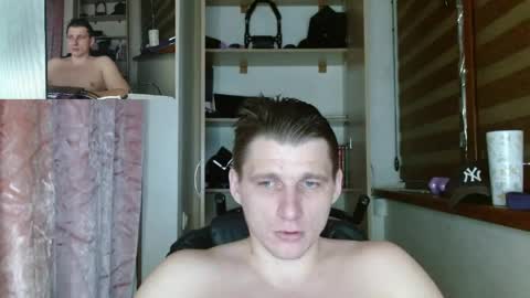 Snapshot of poliglotjoe2 chatting on May 12, 2:14 pm Poliglotjoe2 online show from May 12, 2:14 pm