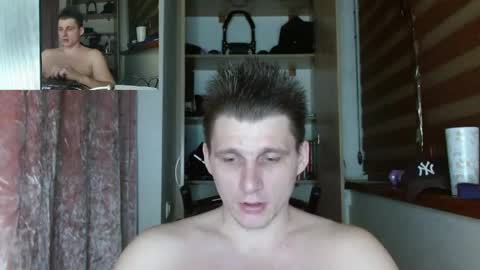 Snapshot of poliglotjoe2 chatting on May 13, 2:20 am Poliglotjoe2 online show from May 13, 2:20 am
