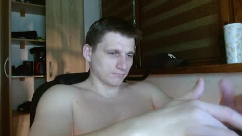 Snapshot of poliglotjoe2 chatting on May 24, 12:59 am Poliglotjoe2 online show from May 24, 12:59 am