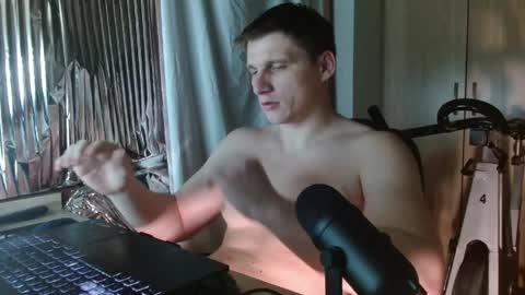 Snapshot of poliglotjoe2 chatting on May 25, 1:55 am Poliglotjoe2 online show from May 25, 1:55 am