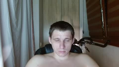 Snapshot of poliglotjoe2 chatting on May 27, 6:38 pm Poliglotjoe2 online show from May 27, 6:38 pm