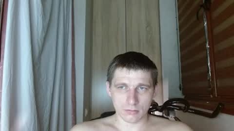 Snapshot of poliglotjoe2 chatting on May 29, 3:26 am Poliglotjoe2 online show from May 29, 3:26 am