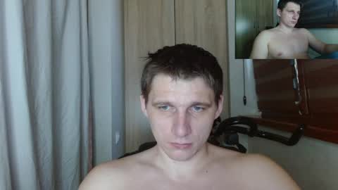 Snapshot of poliglotjoe2 chatting on June 6, 6:29 am Poliglotjoe2 online show from June 6, 6:29 am