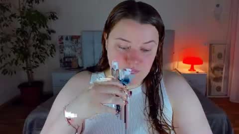 Snapshot of polinasallivan chatting on June 30, 6:31 pm Polina online show from June 30, 6:31 pm