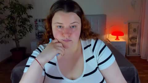 Snapshot of polinasallivan chatting on July 9, 6:34 pm Polina online show from July 9, 6:34 pm