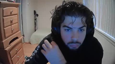 Snapshot of polk80 chatting on November 25, 7:47 pm POLK online show from November 25, 7:47 pm