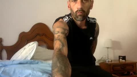 Snapshot of polla101 chatting on May 21, 1:07 pm aquiles online show from May 21, 1:07 pm