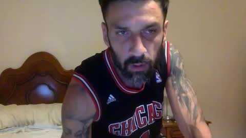 Snapshot of polla101 chatting on June 6, 12:16 am aquiles online show from June 6, 12:16 am