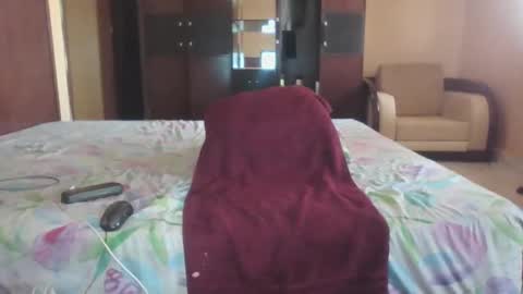 Snapshot of pollexxx66 chatting on February 16, 9:26 am Paul online show from February 16, 9:26 am