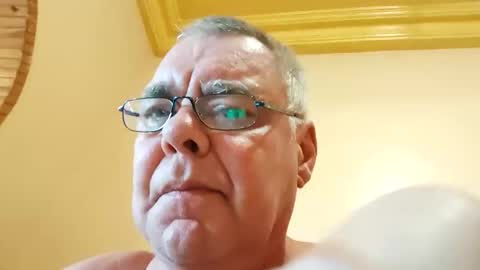 Snapshot of pollexxx66 chatting on October 16, 10:16 am Paul online show from October 16, 10:16 am