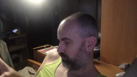 Snapshot of pollito1985 chatting on February 11, 4:39 am DIEGO O DIEGUITO online show from February 11, 4:39 am