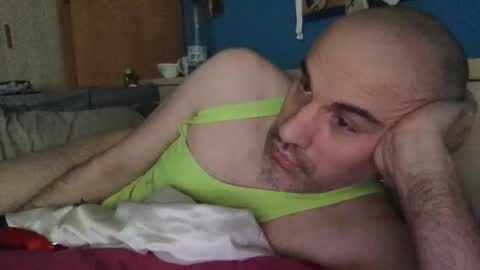 Snapshot of pollito1985 chatting on March 3, 8:42 am DIEGO O DIEGUITO online show from March 3, 8:42 am