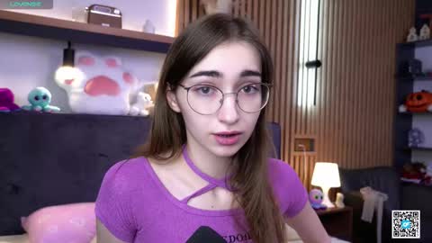 Polly online show from November 14, 7:29 am