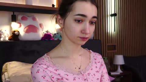 Polly online show from February 12, 7:47 am