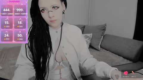 Polly online show from November 22, 11:20 am