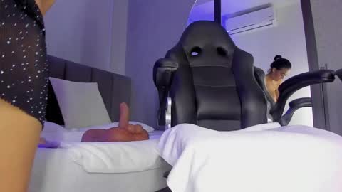 POLLY online show from November 14, 10:36 am