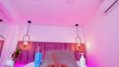 POLLY online show from March 6, 11:17 am