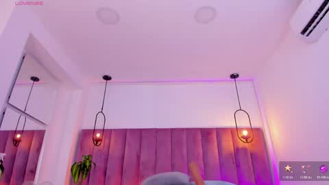 Snapshot of pollybabe_ chatting on June 8, 10:48 am POLLY online show from June 8, 10:48 am