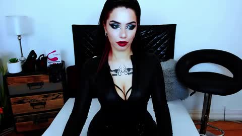 Snapshot of pollyflowers chatting on March 1, 1:53 am Polly online show from March 1, 1:53 am