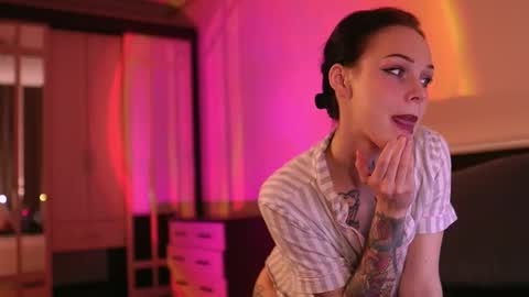 Snapshot of polusladkoye chatting on September 13, 7:24 pm Megan.online online show from September 13, 7:24 pm