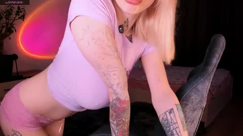 Megan.online  online show from April 24, 2:52 pm