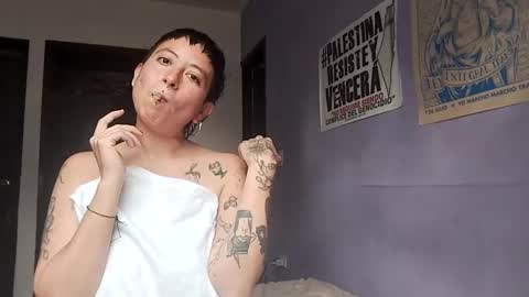 Poly online show from December 7, 9:33 pm