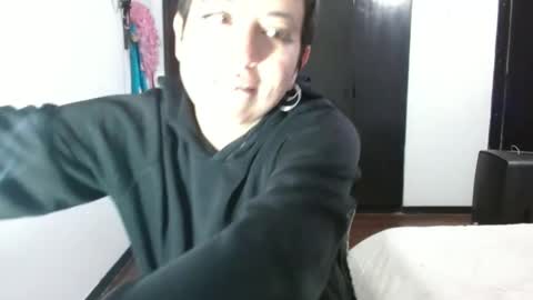 Poly online show from February 4, 4:05 am