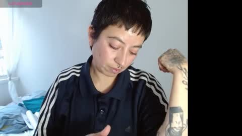 Poly online show from February 18, 10:47 pm