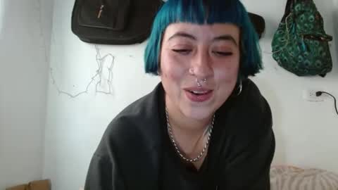 Poly online show from March 18, 9:07 pm