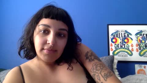 polymamii online show from February 14, 10:39 pm