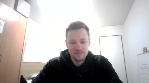 pommesmiteiscreme online show from February 8, 3:19 am