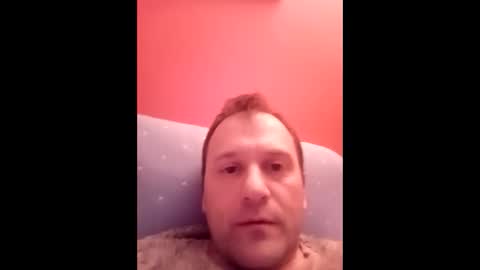 Snapshot of pomplinero chatting on January 9, 2:22 am pomplinero online show from January 9, 2:22 am