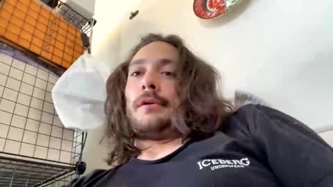 ponzio000 online show from April 6, 8:26 am