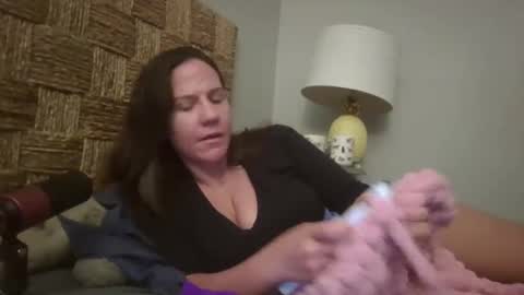 Snapshot of pooncahantits chatting on January 24, 10:53 am Emily at Home online show from January 24, 10:53 am