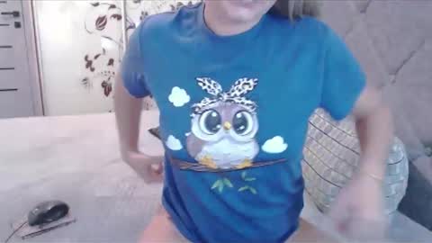 Snapshot of popkornmolli chatting on September 16, 8:26 am popkornmolli online show from September 16, 8:26 am