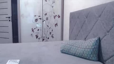 popkornmolli online show from December 21, 9:27 am