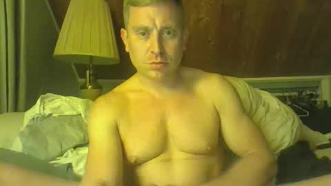 Snapshot of poppawheelie1234 chatting on June 4, 5:13 am poppawheelie1234 online show from June 4, 5:13 am