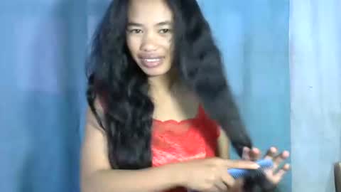Snapshot of poppy_kelley chatting on May 4, 4:41 am Lilly online show from May 4, 4:41 am