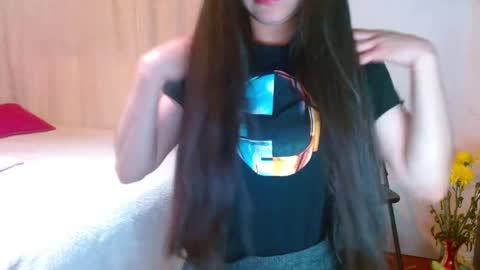 Snapshot of porcelainlux chatting on January 24, 9:58 pm porcelainlux online show from January 24, 9:58 pm