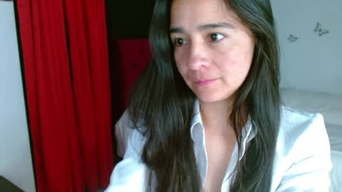 Snapshot of porcelainlux chatting on February 17, 6:31 am porcelainlux online show from February 17, 6:31 am