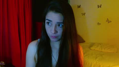 Snapshot of porcelainlux chatting on February 25, 4:14 am porcelainlux online show from February 25, 4:14 am