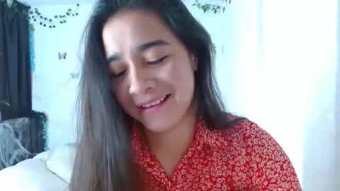 Snapshot of porcelainlux chatting on October 5, 9:02 pm porcelainlux online show from October 5, 9:02 pm