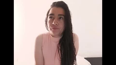 Snapshot of porcelainlux chatting on February 21, 9:16 pm porcelainlux online show from February 21, 9:16 pm