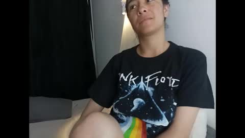 Snapshot of porcelainlux chatting on March 17, 3:44 am porcelainlux online show from March 17, 3:44 am