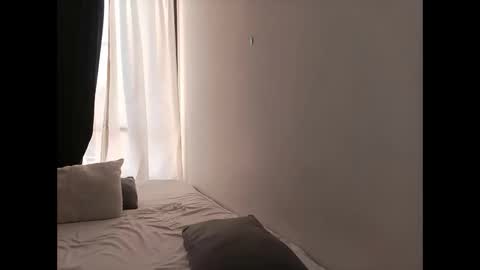 Snapshot of porcelainlux chatting on March 20, 9:19 pm porcelainlux online show from March 20, 9:19 pm