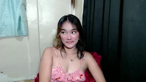 Snapshot of pornstar_kia chatting on May 14, 11:06 am pornstar_kia online show from May 14, 11:06 am