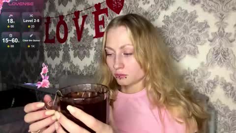 Snapshot of porshes chatting on October 26, 3:18 pm  HERES SILVIA AND OlIVIA  WELCOME EVERYONE LOVENSE DOMI REACT TO YOUR TIPS LETS MAKE A GREAT SHOW TOGETHER  online show from October 26, 3:18 pm