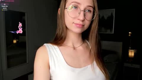 Elizabeth online show from November 4, 7:24 pm